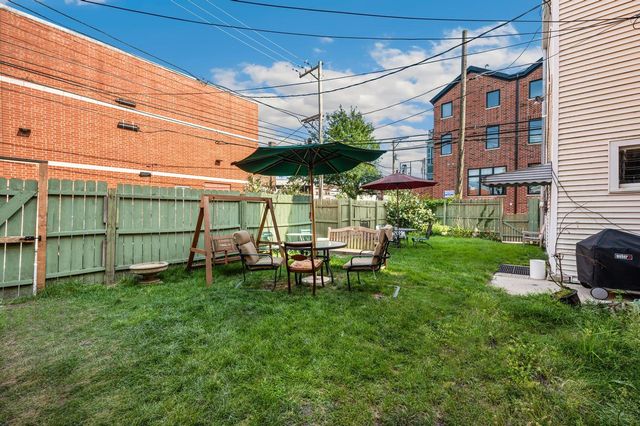 3619 N Janssen Avenue 1, Chicago, IL 60613