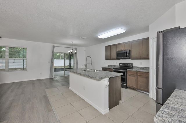 5461 MAGDALENE WAY, Zephyrhills, FL 33541