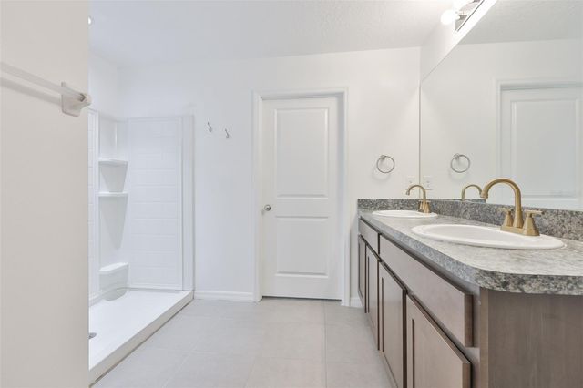 5461 MAGDALENE WAY, Zephyrhills, FL 33541