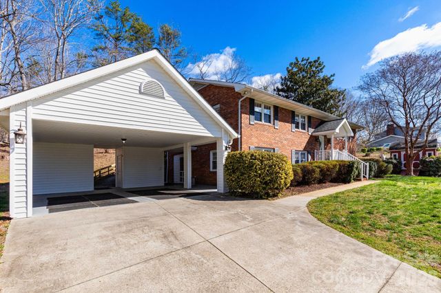 143 Devonwood Drive, Marion, NC 28752