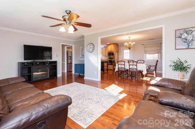 143 Devonwood Drive, Marion, NC 28752