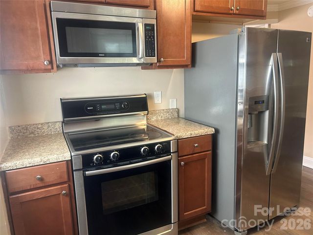 1222 Log Cabin Road, Charlotte, NC 28213