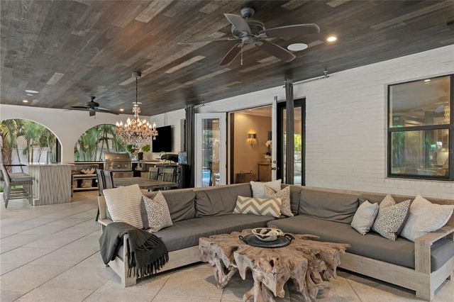 4007 W HORATIO STREET, Tampa, FL 33609