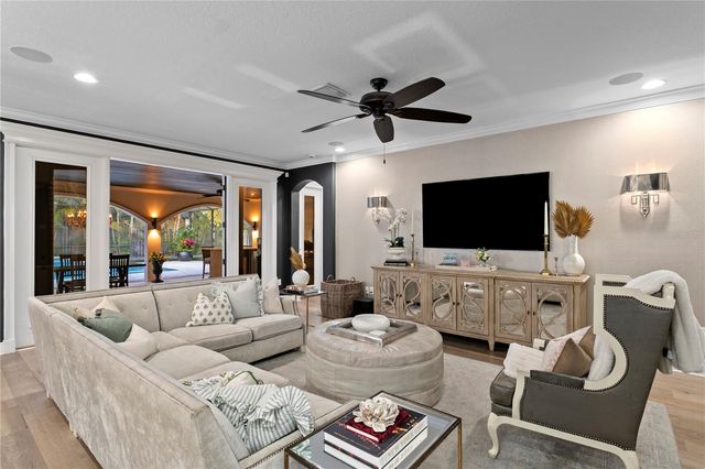 4007 W HORATIO STREET, Tampa, FL 33609