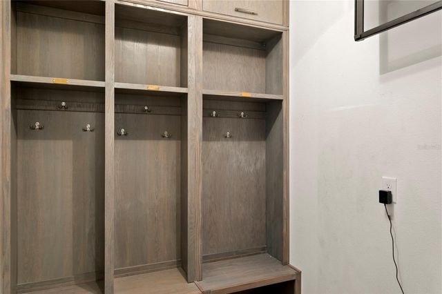 4007 W HORATIO STREET, Tampa, FL 33609