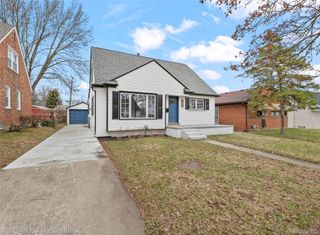 822 Phillips Avenue, Clawson, MI 48017