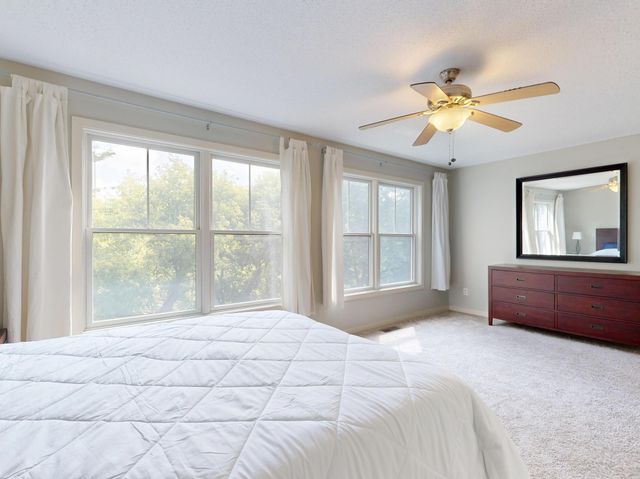 584 Payne Avenue, Saint Paul, MN 55130