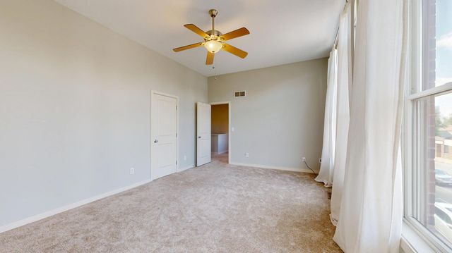 584 Payne Avenue, Saint Paul, MN 55130