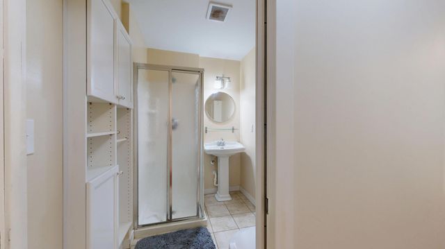 584 Payne Avenue, Saint Paul, MN 55130