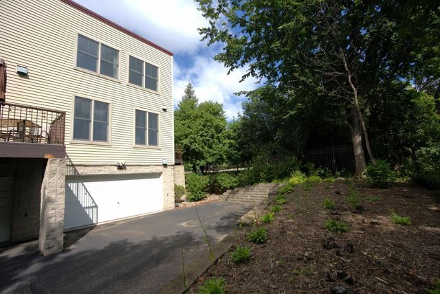 584 Payne Avenue, Saint Paul, MN 55130