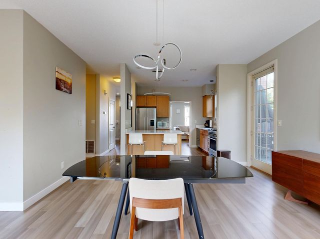 584 Payne Avenue, Saint Paul, MN 55130