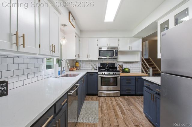 31620 Bobrich Street, Livonia, MI 48152