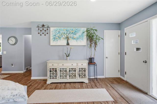 31620 Bobrich Street, Livonia, MI 48152