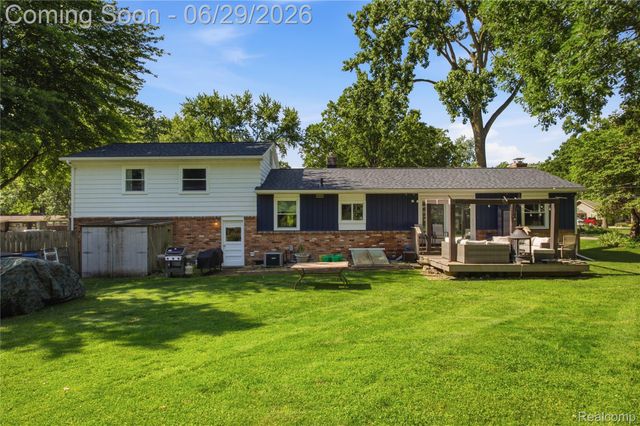 31620 Bobrich Street, Livonia, MI 48152