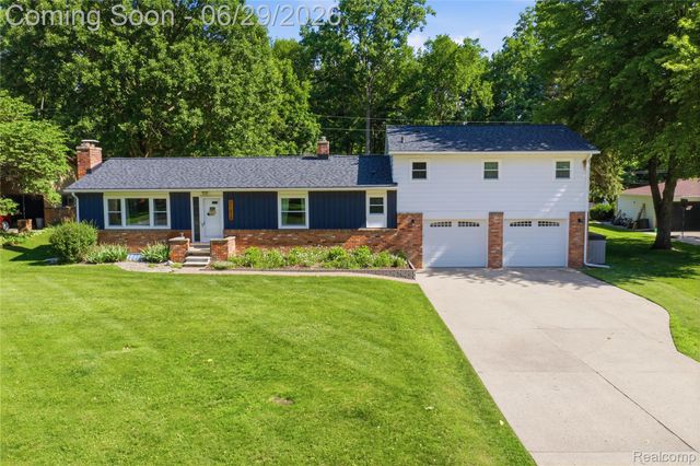 31620 Bobrich Street, Livonia, MI 48152