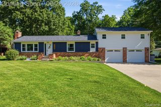31620 Bobrich Street, Livonia, MI 48152