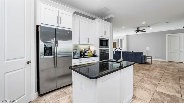 8591 Maggiore CT, Naples, FL 34114