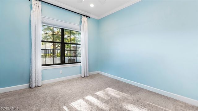 8591 Maggiore CT, Naples, FL 34114