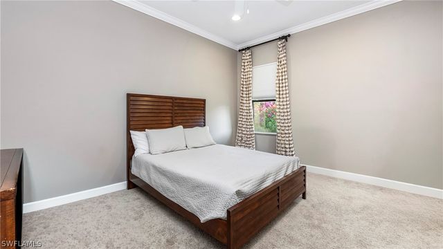 8591 Maggiore CT, Naples, FL 34114