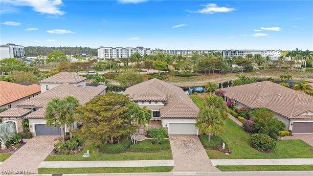 8591 Maggiore CT, Naples, FL 34114