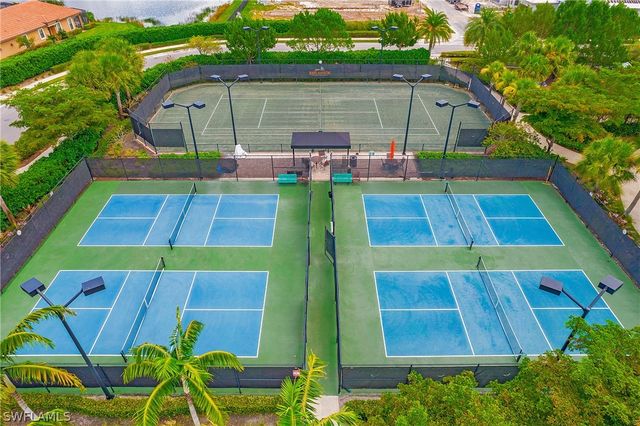 8591 Maggiore CT, Naples, FL 34114