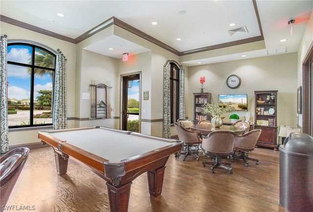 8591 Maggiore CT, Naples, FL 34114