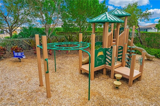 8591 Maggiore CT, Naples, FL 34114