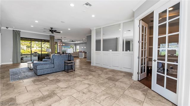 8591 Maggiore CT, Naples, FL 34114