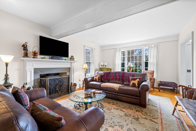 24 West Mystic Avenue, Groton, CT 06355