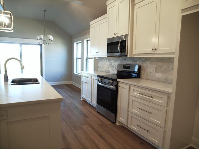 725 Raylan Street, Springtown, TX 76082