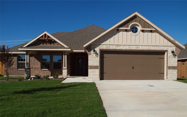 725 Raylan Street, Springtown, TX 76082