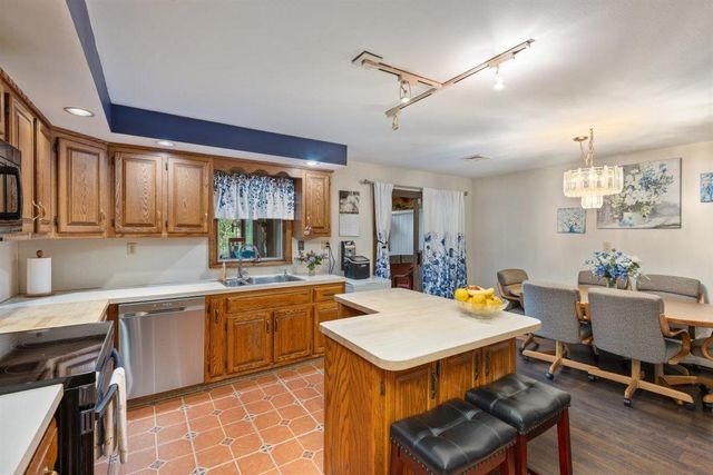 42 Brown Hill Road, Hampstead, NH 03826