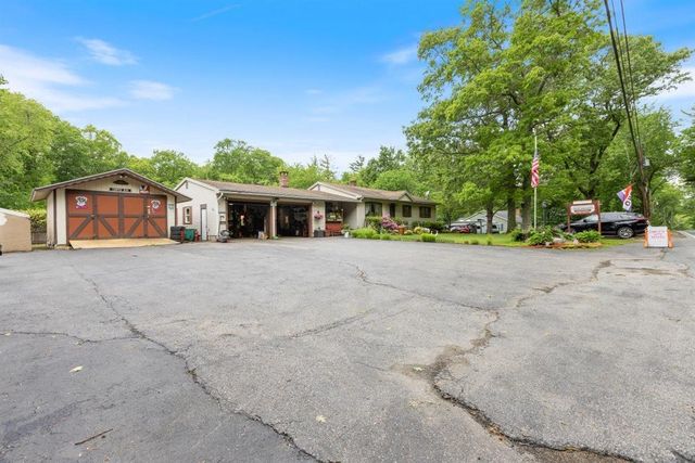 42 Brown Hill Road, Hampstead, NH 03826