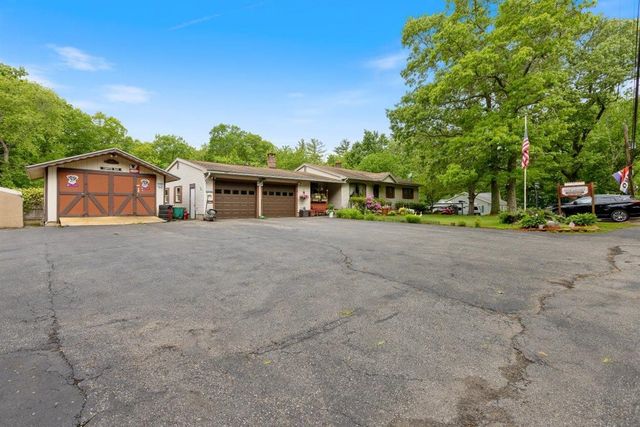 42 Brown Hill Road, Hampstead, NH 03826