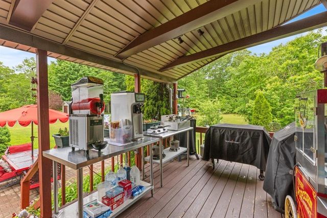 42 Brown Hill Road, Hampstead, NH 03826