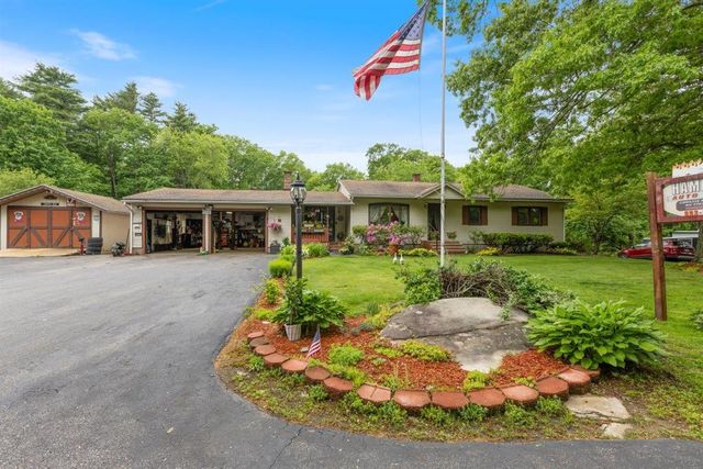 42 Brown Hill Road, Hampstead, NH 03826