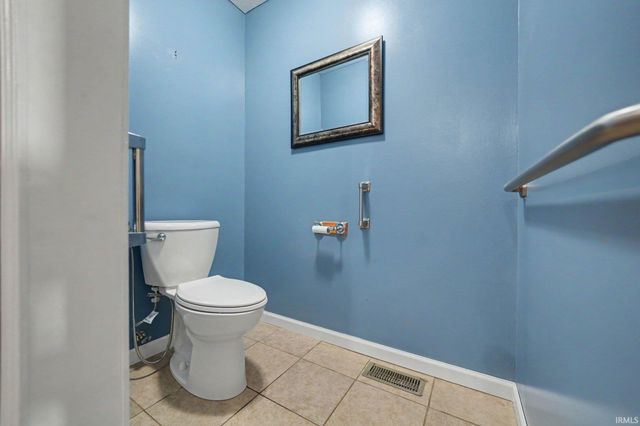 32794 Nature View Drive, New Carlisle, IN 46552
