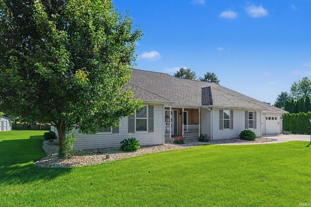 32794 Nature View Drive, New Carlisle, IN 46552