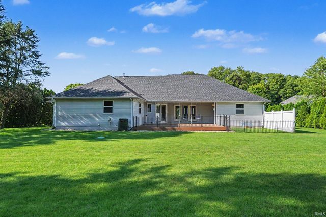 32794 Nature View Drive, New Carlisle, IN 46552