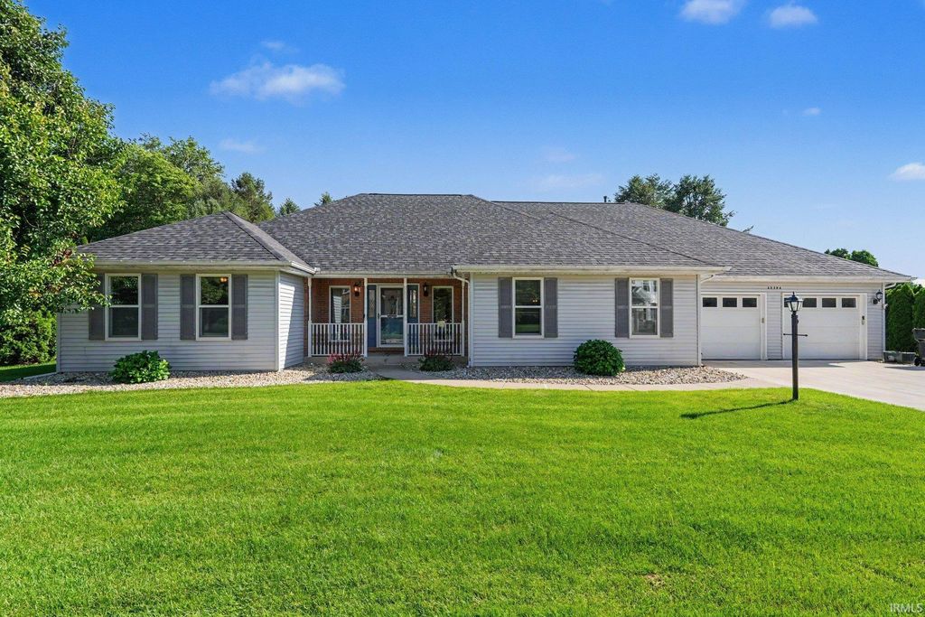 32794 Nature View Drive, New Carlisle, IN 46552