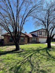 4231 High Mesa Drive, Arlington, TX 76016