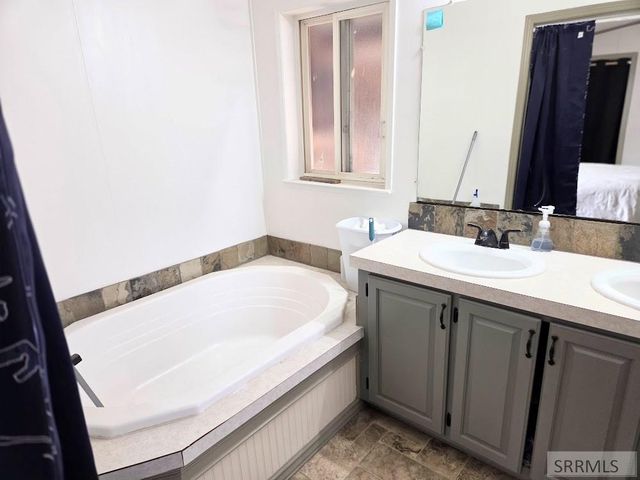 4986 S 2000 W, Rexburg, ID 83440