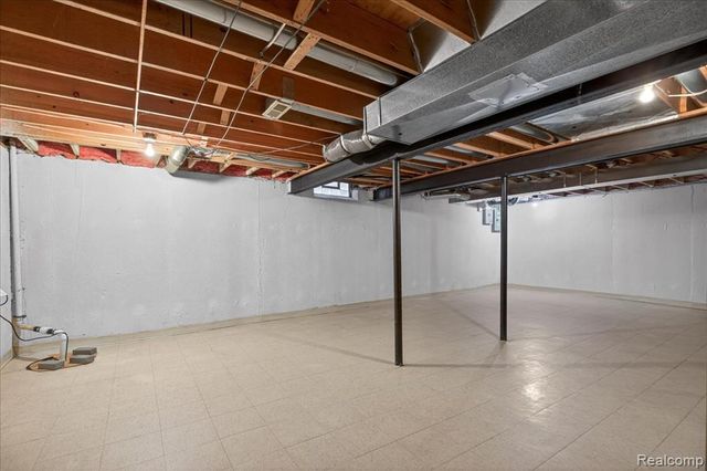 42689 Jason Court 107, Sterling Heights, MI 48313