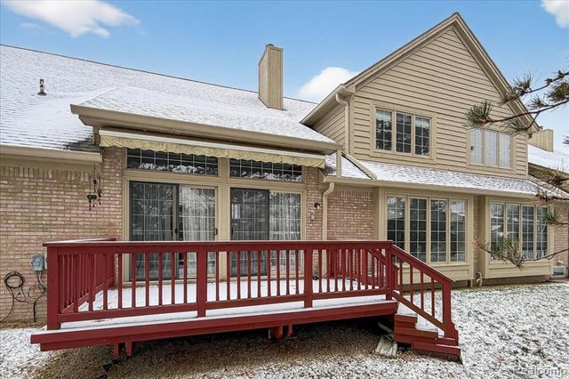 42689 Jason Court 107, Sterling Heights, MI 48313