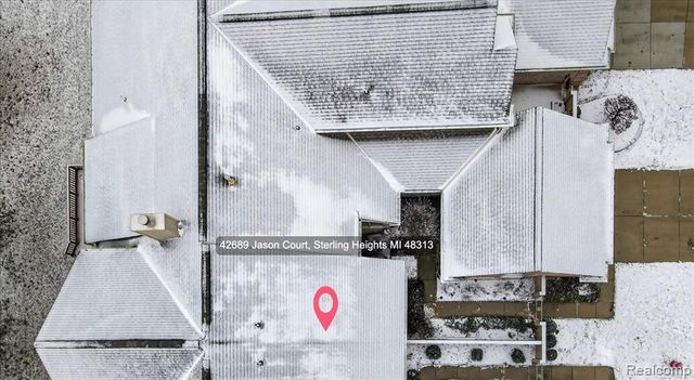 42689 Jason Court 107, Sterling Heights, MI 48313