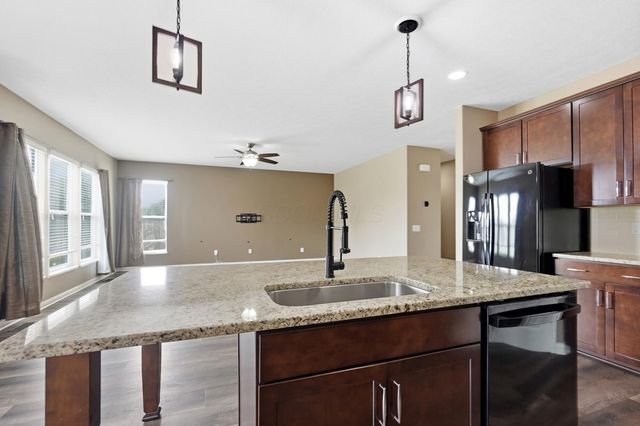 1391 Scotsman Drive, Grove City, OH 43123