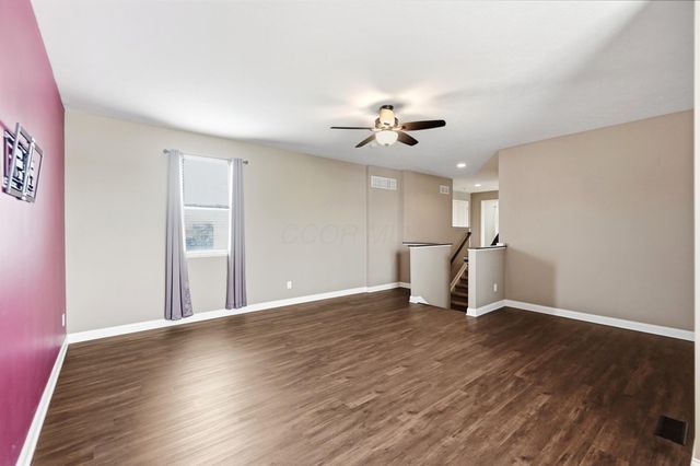 1391 Scotsman Drive, Grove City, OH 43123