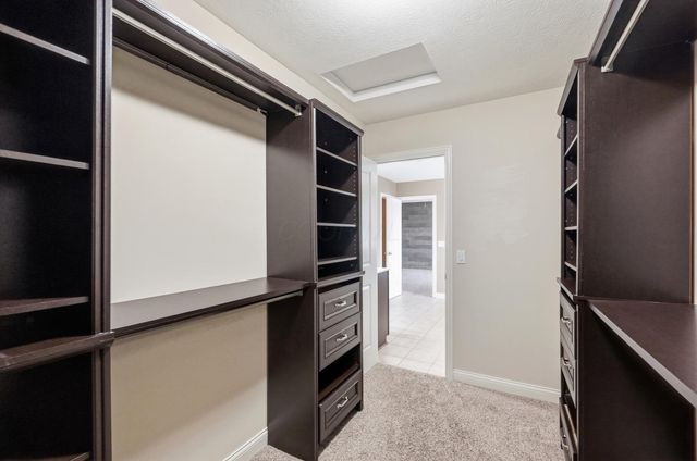 1391 Scotsman Drive, Grove City, OH 43123