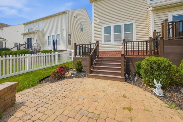 1391 Scotsman Drive, Grove City, OH 43123