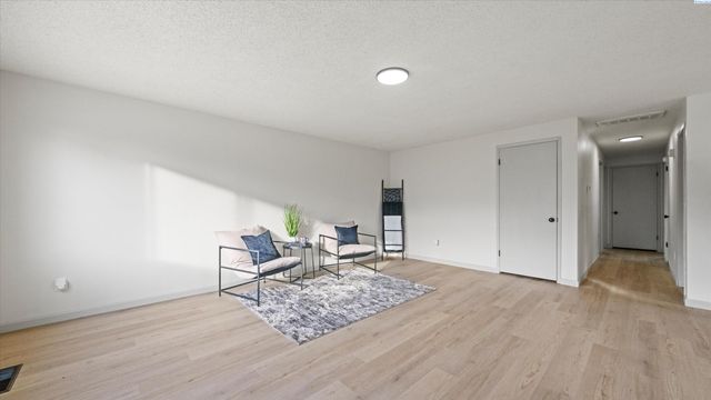 5026 W 4th Pl, Kennewick, WA 99336